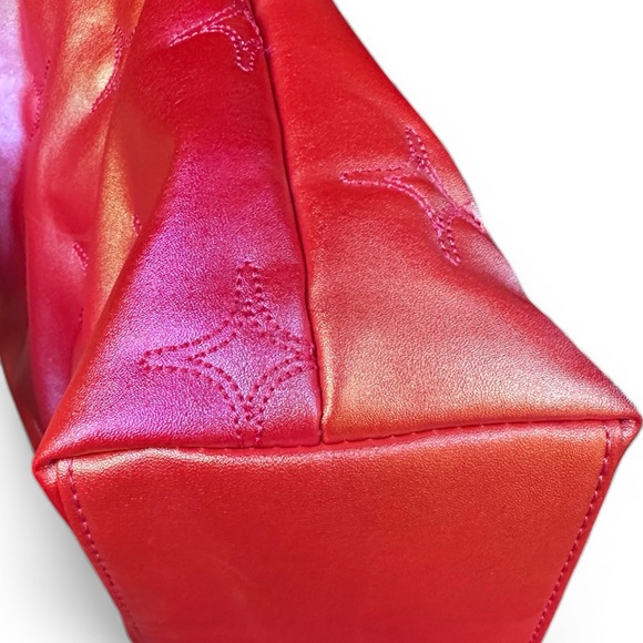 Paris Hilton Quilted Shoulder Bag with Chain Straps NWT 16.5" W x 14.2"H x 3.7"D - Picture 2 of 6